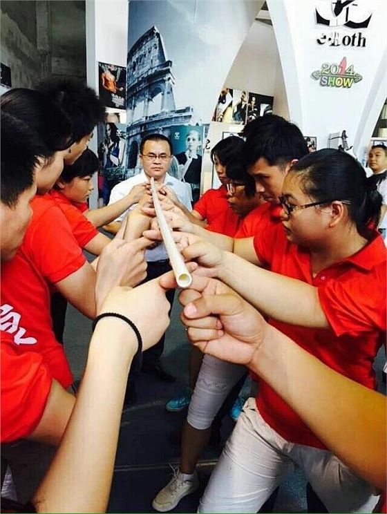 毅廷喇叭廠在恩典挑戰(zhàn)團(tuán)結(jié)的力量?。?/></p><p style=