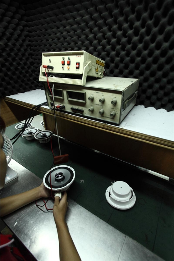 汽車(chē)?yán)葴y(cè)音