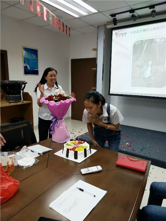 毅廷11月總結(jié)大會(huì).jpg 毅廷11月總結(jié)大會(huì).jpg